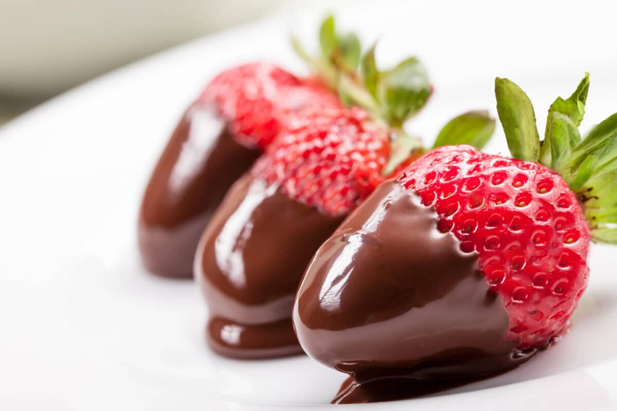 chocolate dipped strawberries