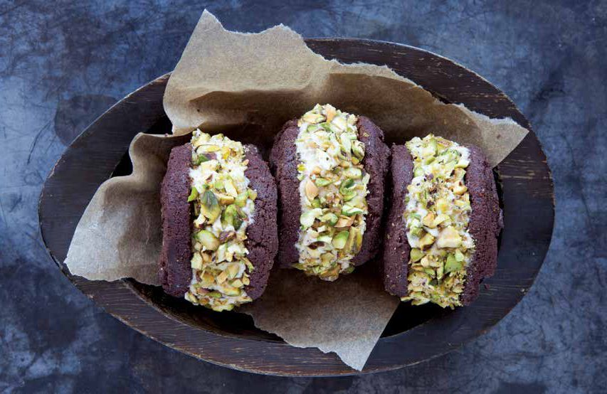 Vegan ice cream sandwich with pistachio filling